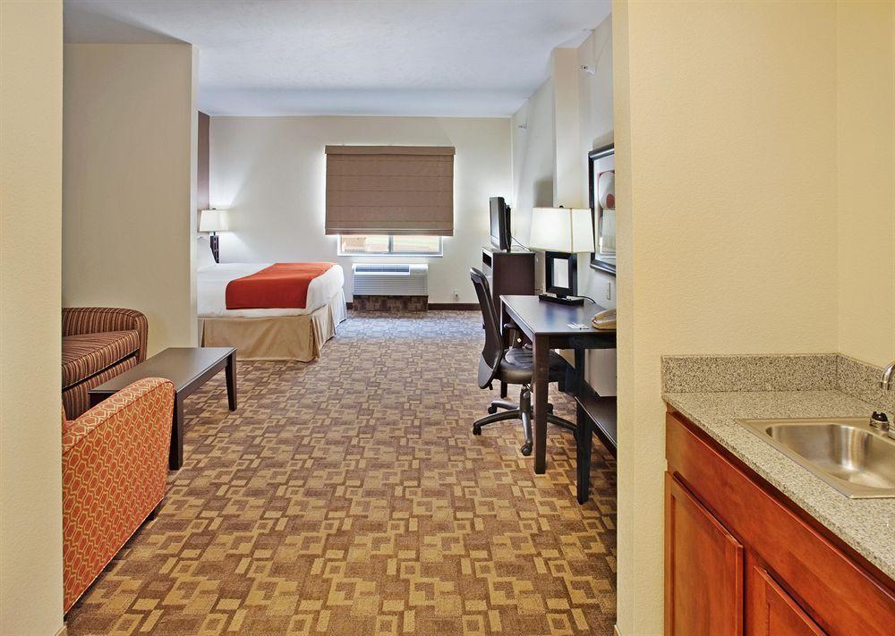 Holiday Inn Express Hotel And Suites Lincoln Airport By Ihg Zimmer foto